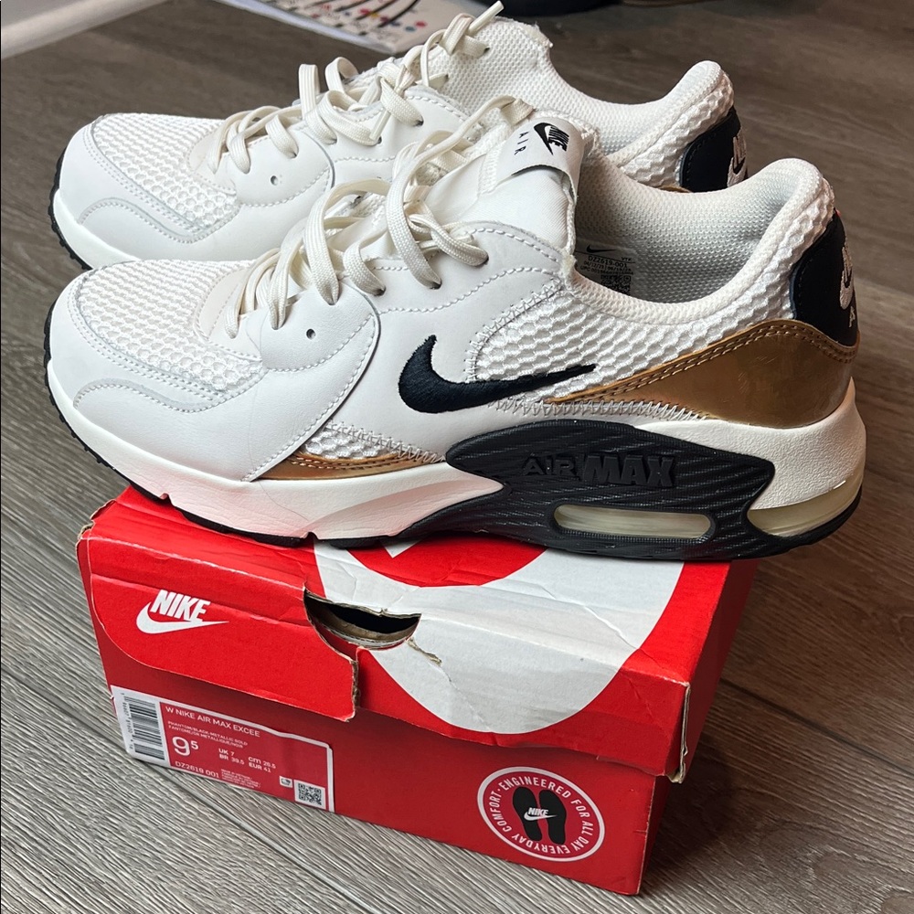 Nike Air Max Excee White with Gold and Black Accents 9.5 women